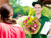 Для чего нужна доставка цветов?