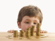 Можно ли поднять сумму выплат по алиментах?