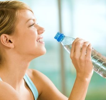 Почему вероятность похудения зависит от употребления очищенной воды