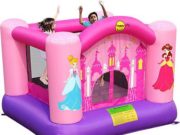 Детские надувные батуты: польза и особенности