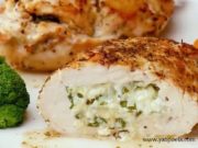 Как приготовить куриное филе фаршированное сыром?