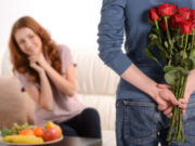 Почему девушкам нужно дарить цветы: 5 причин