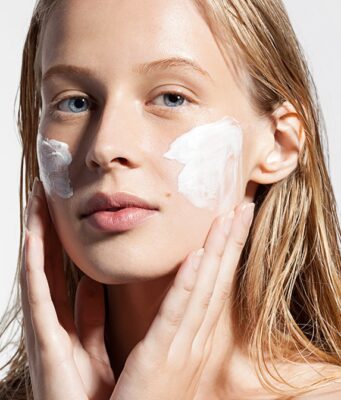 Как правильно подобрать уходовую косметику для лица?