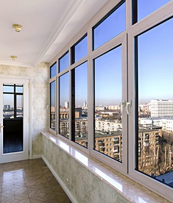 Остекление балконов: создание уютной атмосферы и комфорта