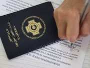 Медицинская книжка для устройства на работу: требования работодателей и нормативы